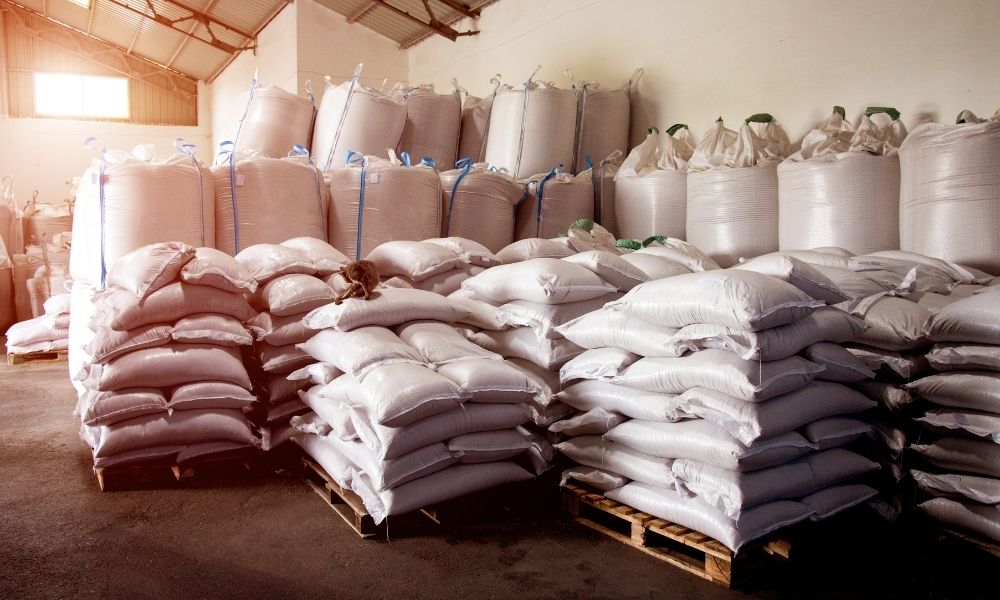 Benefits of Choosing the Right Material Handling Equipment