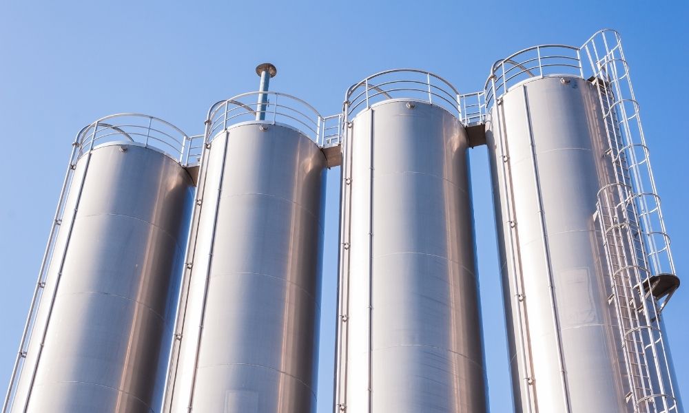 How To Clean and Sanitize Your Storage Tank Silos