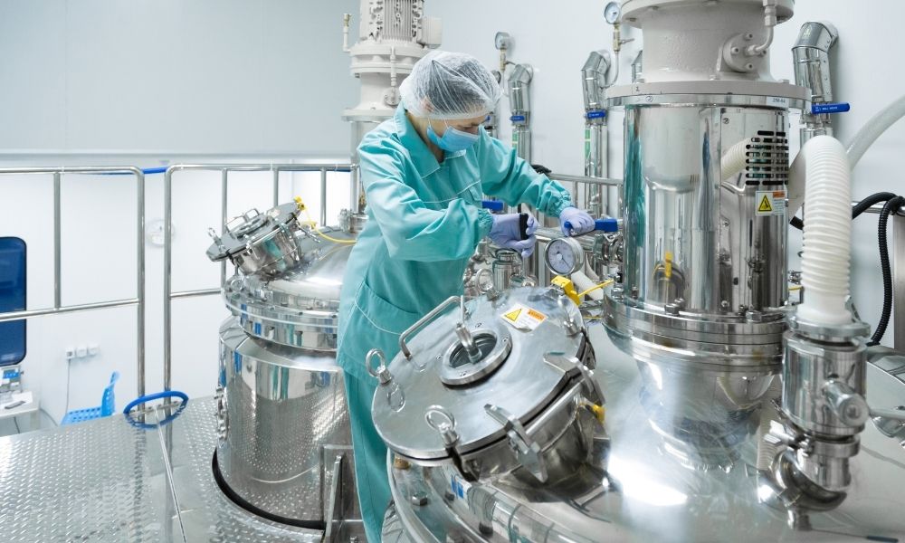 4 Tips To Protect Your Workers From Dangerous Chemicals