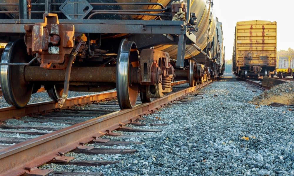 Top Reasons To Use Railcar Loading & Unloading Systems