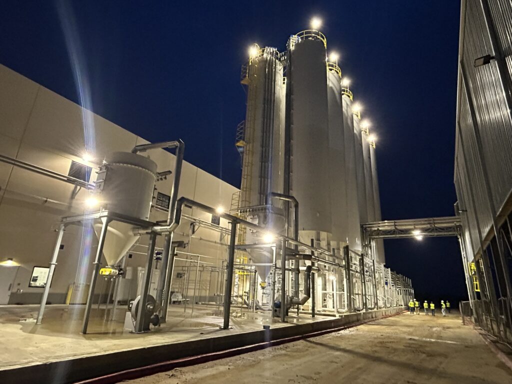 Integrating the Silo into Your Entire Material Handling System